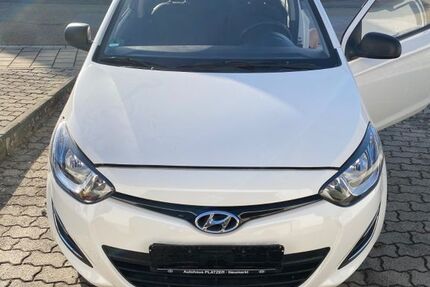 Hyundai i20 55.311 km 7.300 &euro; Allersberg 90584