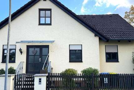 Haus zum Kaufen in Forchheim Buckenhofen 595.000 € 138 m² 5.5 zimmer