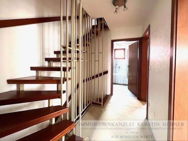 Reserviert: Viel Platz für die Familie und fußläufig zur Innenstadt: Großes REH mit Garten, Carport, Keller in ruhige... 6 zimmer