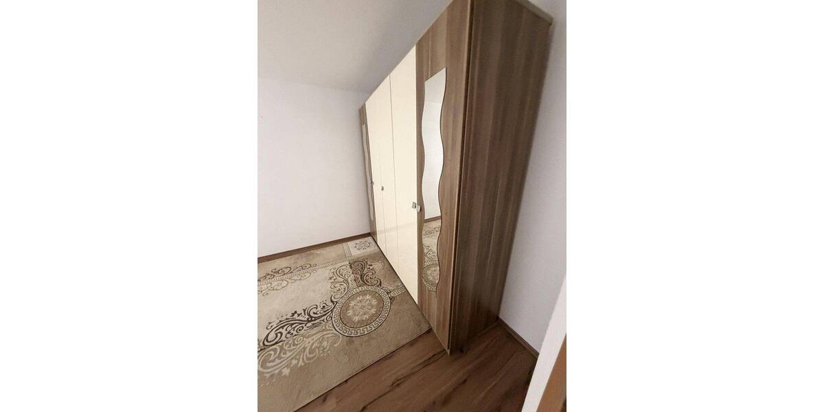 Reihenmittelhaus Feucht - 5 Zimmer, 165 m&sup2;, 2.300&euro; | Angebot:26778559