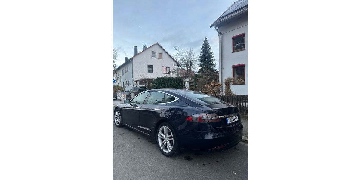 Tesla Model S 284.000 km 16.000 &euro; Erlangen 91058