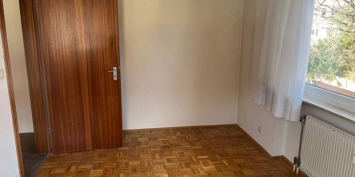 Etagenwohnung Nürnberg Zerzabelshof - 4 Zimmer, 115 m&sup2;, 1.350&euro; | Angebot:26672598