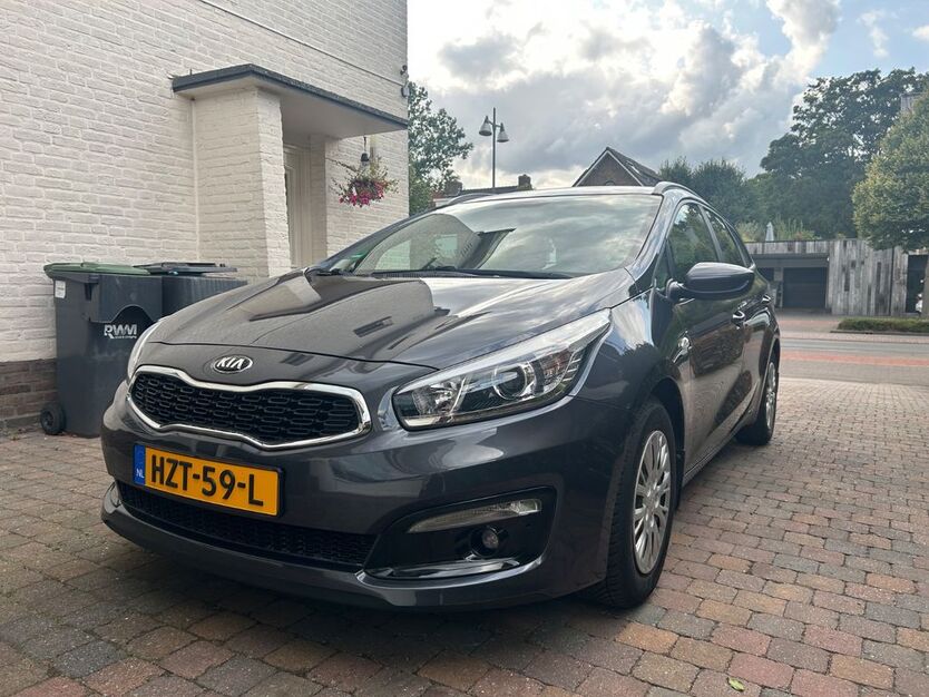 Kia ceed Sportswagon 77.211 km 10.900 € Stein 6171