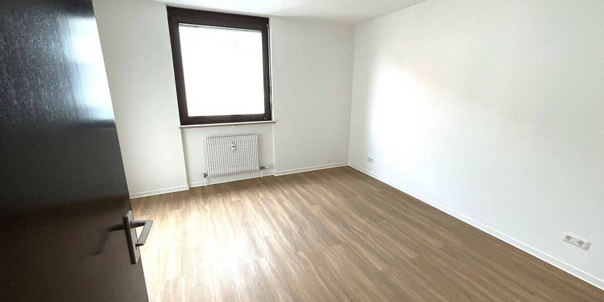 Etagenwohnung Nürnberg Steinbühl - 3 Zimmer, 71 m&sup2;, 879&euro; | Angebot:26692604