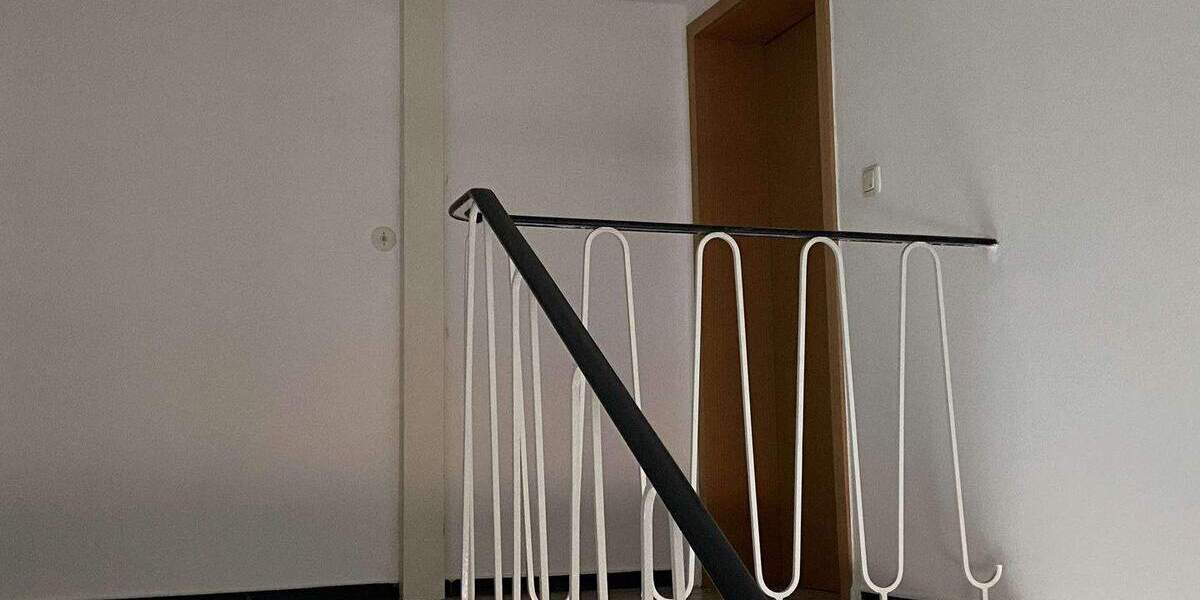 Gemütliche Dachgeschosswohnung mit französischem Balkon 2 zimmer