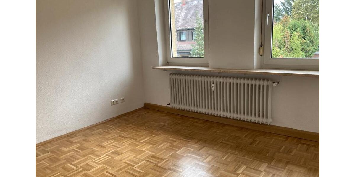 2,5 Zi-Whg ohne Balkon incl EBK Stadtgrenze NbgFürth 2 zimmer