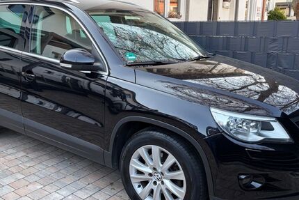 VW Tiguan 278.787 km 6.400 &euro; Fürth 90763