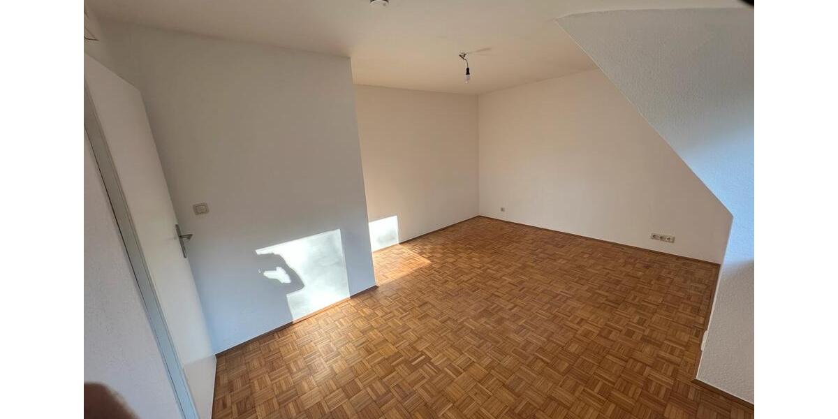 Etagenwohnung Nürnberg Buchenbühl - 3 Zimmer, 92 m&sup2;, 900&euro; | Angebot:26285841