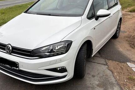 VW Golf Sportsvan