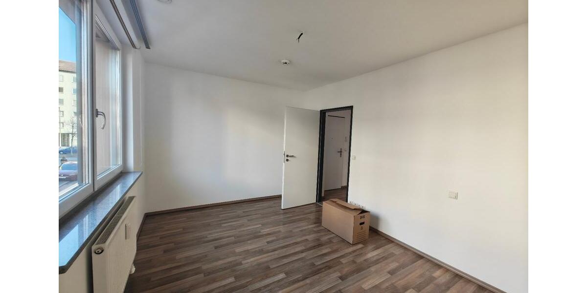 Nürnberg West - helle, freundliche 2-Zimmer Wohnung mit Aufzug und Balkon in Top-Lage 2 zimmer