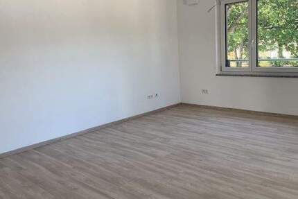 Helle 3 - Zimmerwohnung mit Einbauküche 3 zimmer