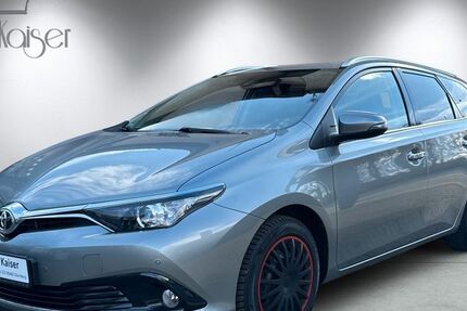 Toyota Auris 157.799 km 9.499 &euro; Nürnberg 90482