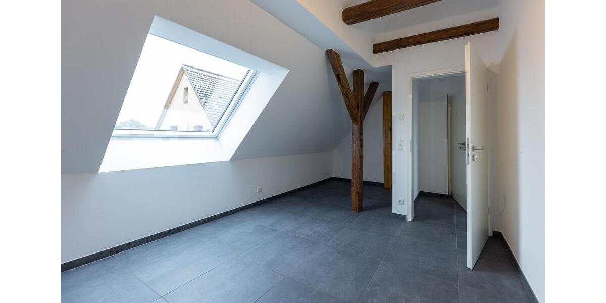 Dachgeschoßwohnung Nürnberg Almoshof - 2 Zimmer, 47 m&sup2;, 700&euro; | Angebot:25641043