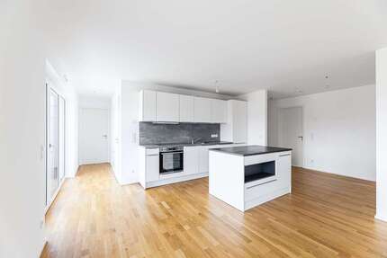 Wohnung Fürth Altstadt - 3 Zimmer, 87 m&sup2;, 1.500&euro; | Angebot:27088009