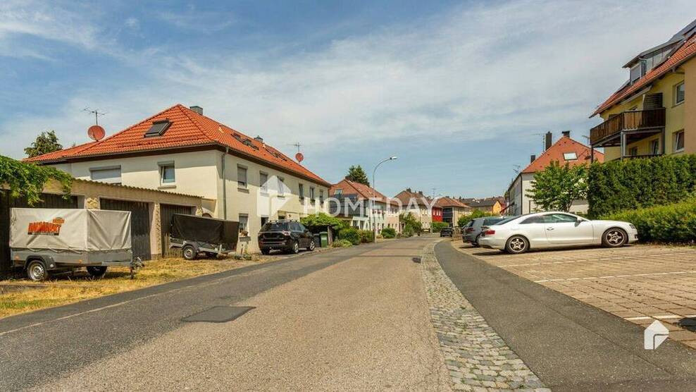 Attraktive Zwei-Zimmer-Wohnung mit sonnigem Balkon und guter Anbindung in Neunkirchen