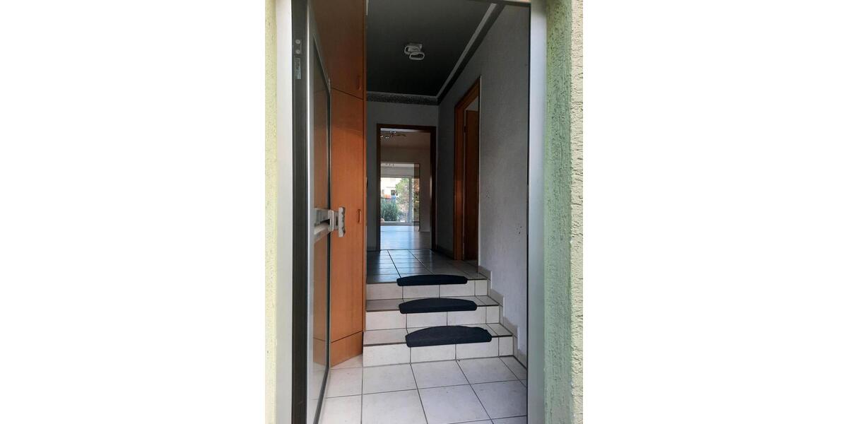 Reihenhaus Nürnberg Eibach - 6 Zimmer, 120 m&sup2;, 1.750&euro; | Angebot:27613214
