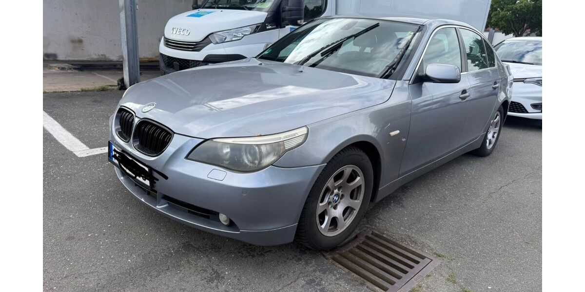 BMW 525 225.456 km 2.899 &euro; Nürnberg 90439