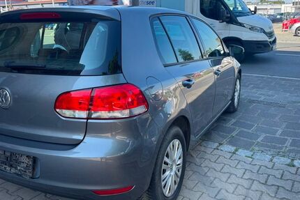 VW Golf 90.000 km 4.800 &euro; Fürth 90766