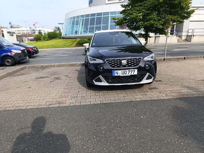 Seat Arona 41.850 km 13.499 € Nurnberg 90443