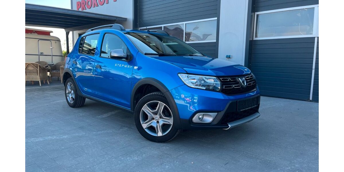 Dacia Sandero 36.800 km 11.290 &euro; Neunkirchen am Brand 91077