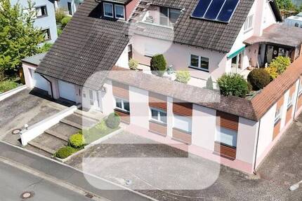 Großes Wohn- und Geschäftshaus in zentraler Lage in Forchheim