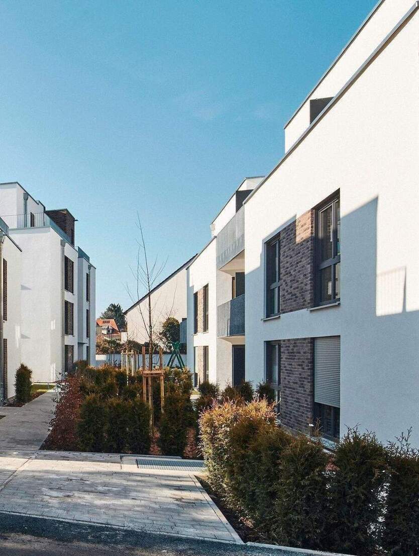 SONNE PUR! Bezugsfertige, helle 4-Zi-Eck-Whg. mit Tageslichtbad! Sie erhalten sogar noch den KfW-Zuschuss in Höhe von 26.250€! 4 zimmer