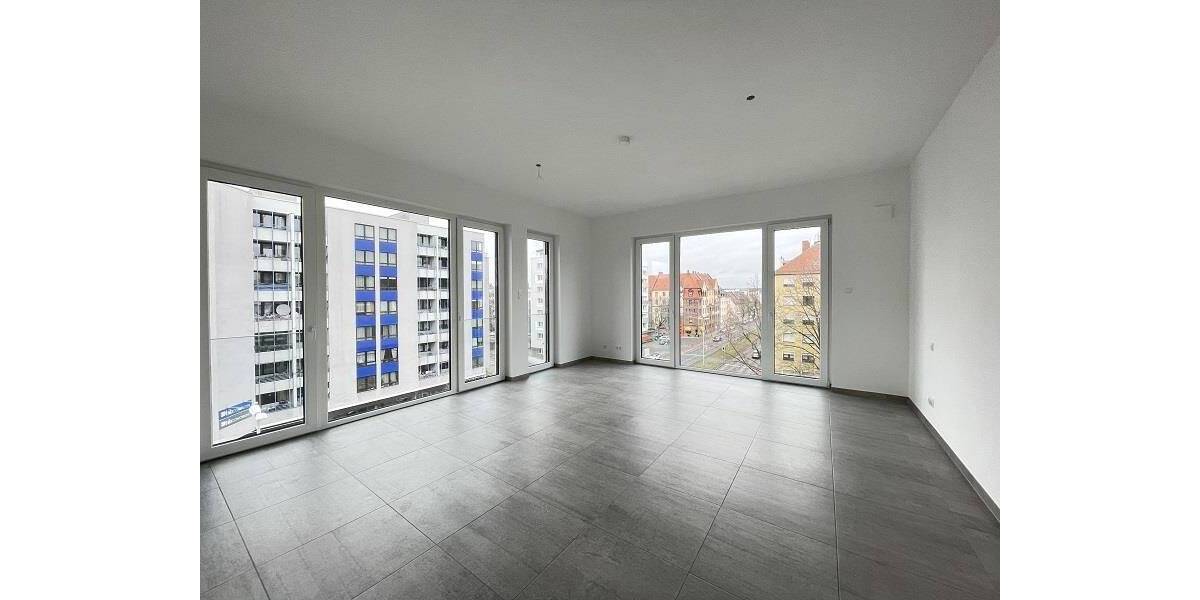 Luxuswohnen!!! Traumhafte XXL-Loftetage mit überdachtem Balkon & schicker Einbauküche in Nürnberg 5 zimmer