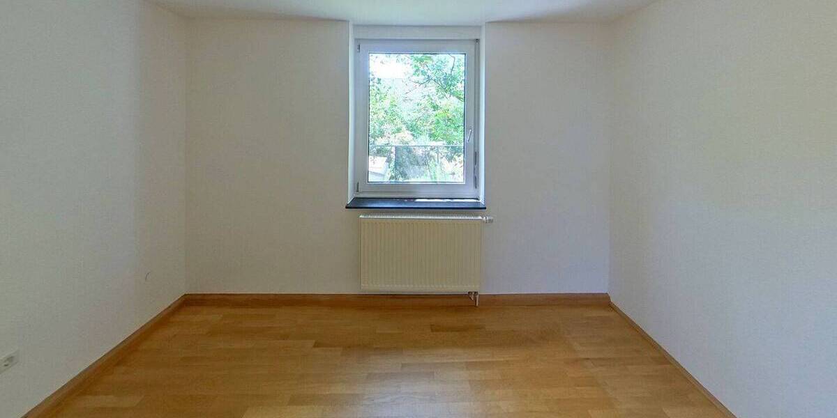 Bungalow Nürnberg Langwasser - 4 Zimmer, 109 m&sup2;, 649.000&euro; | Angebot:26512467