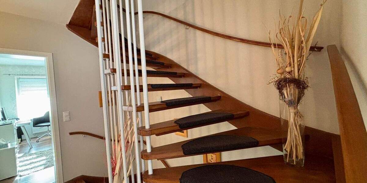 Reihenmittelhaus Feucht - 5 Zimmer, 133 m&sup2;, 495.000&euro; | Angebot:25684419