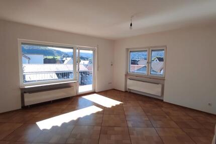 Wohnung Offenhausen - 3 Zimmer, 95 m&sup2;, 850&euro; | Angebot:27602018