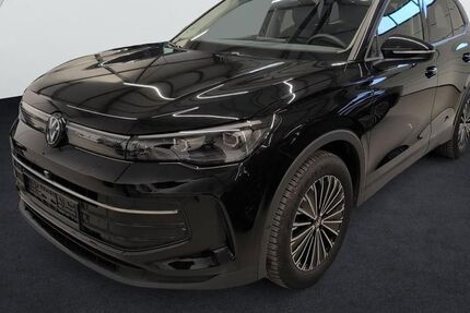 VW Tiguan 25.407 km 33.990 &euro; Fürth 90763