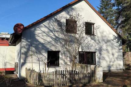 Haus Fürth Dambach - 6 Zimmer, 196 m&sup2;, 590.000&euro; | Angebot:24782370