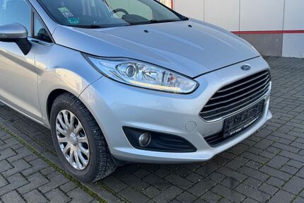 Ford Fiesta 228.900 km 3.890 &euro; Postbauer-Heng 92353