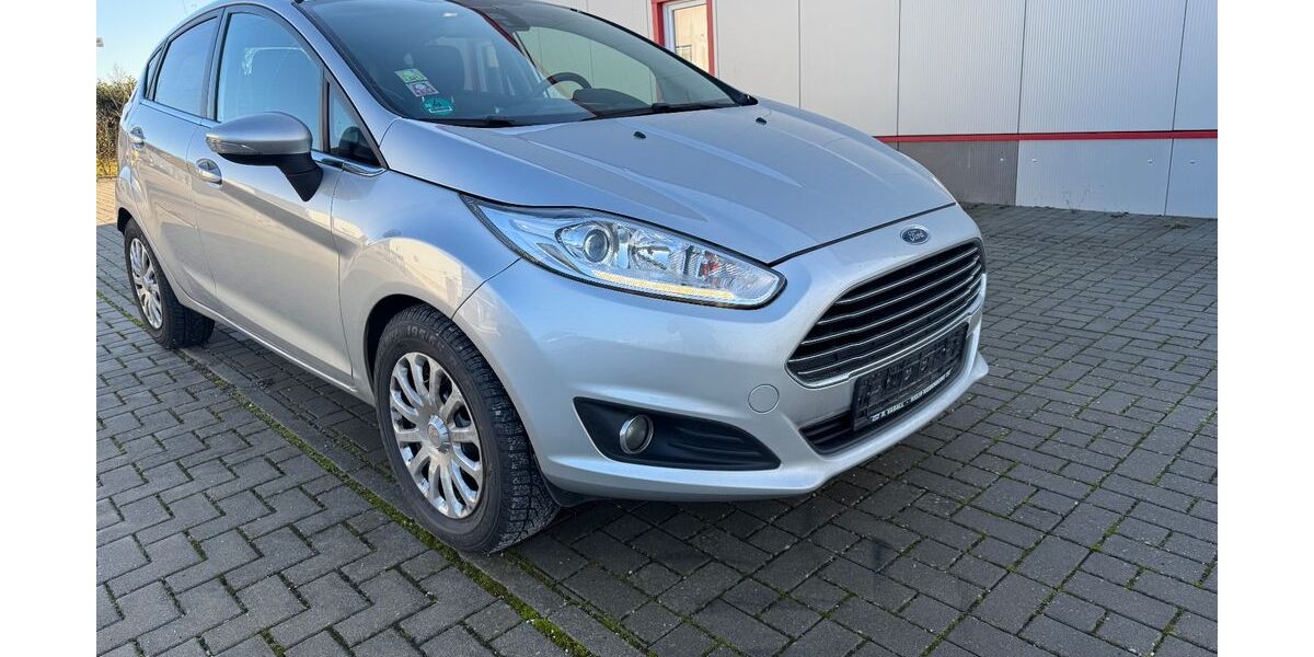 Ford Fiesta 228.900 km 3.890 &euro; Postbauer-Heng 92353