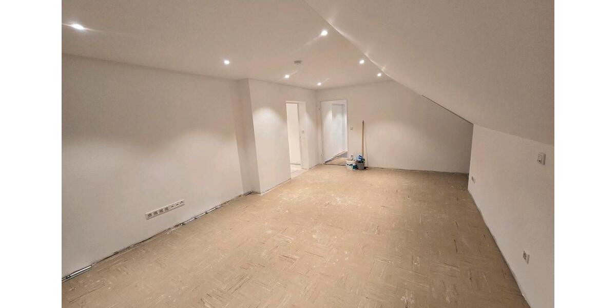 Dachgeschoßwohnung Nürnberg Katzwang - 2 Zimmer, 62 m&sup2;, 835&euro; | Angebot:25759687