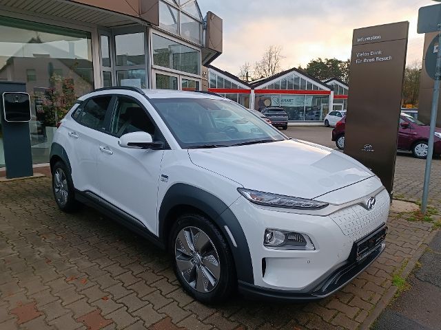 Hyundai KONA 62.385 km 29.890 € Lauf-Wetzendorf 91207