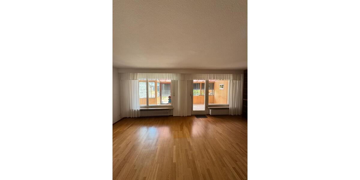 Reihenhaus Schwaig Bei Nürnberg - 5.5 Zimmer, 150 m&sup2;, 480.000&euro; | Angebot:27155364