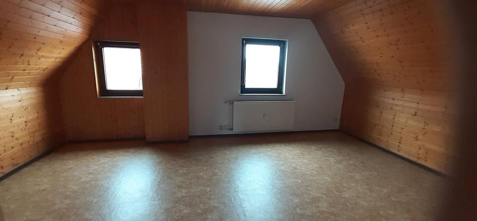 Dachgeschoßwohnung Allersberg Eismannsdorf - 2 Zimmer, 65 m&sup2;, 450&euro; | Angebot:26614892