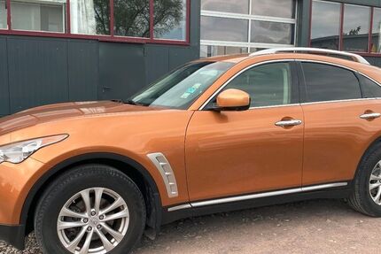 INFINITI QX70 245.000 km 8.500 &euro; Nürnberg 90461