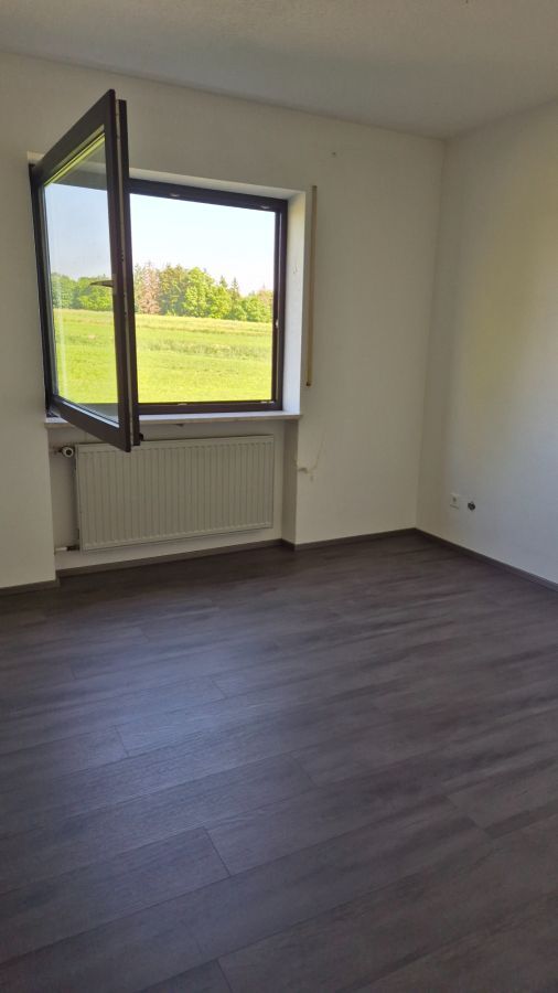 Provisionsfrei* Kinderfreundliches, sehr helles EFH für eine große Familie mit 2 separaten Wohnungen - OHNE MAKLER 6 zimmer