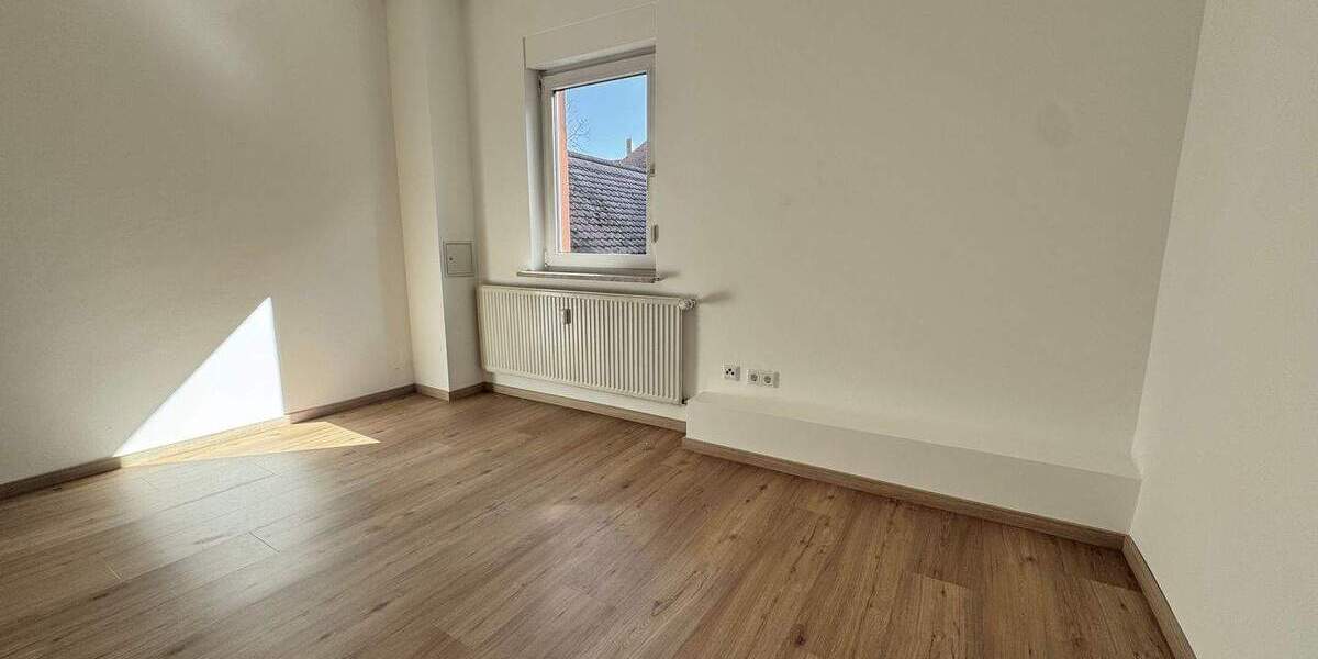 Gewerbeobjekt Zirndorf - 3 Zimmer, 75 m&sup2;, 890&euro; | Angebot:25797253