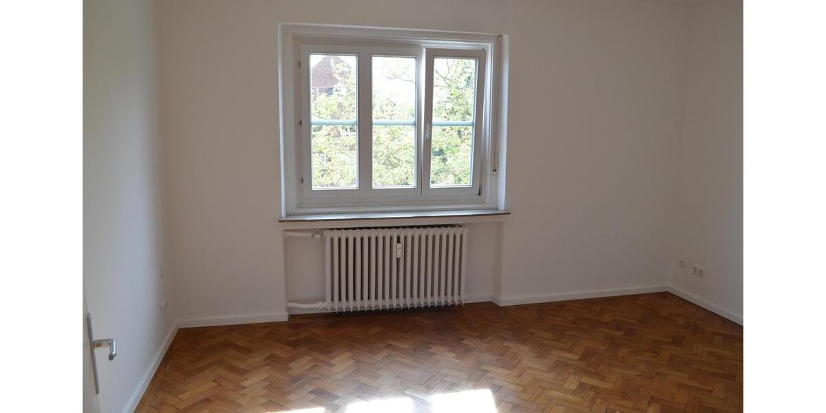 Etagenwohnung Nürnberg Hasenbuck - 3.5 Zimmer, 101 m&sup2;, 1.395&euro; | Angebot:26384424