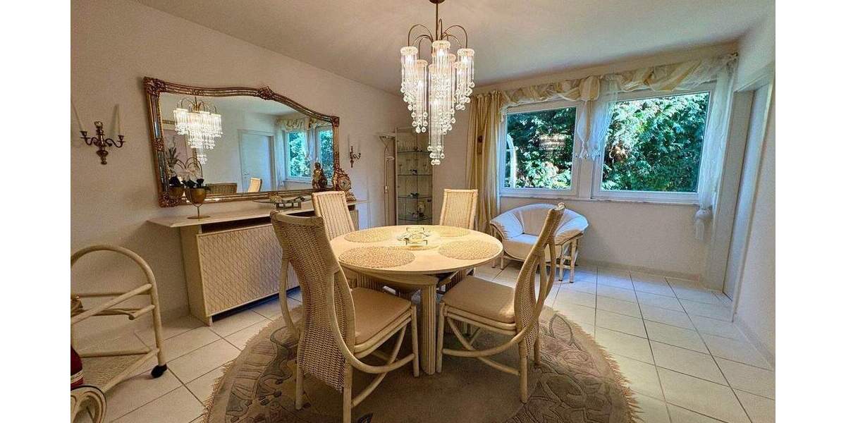 Ruhiges Wohnen in gewachsener Wohngegend...Freistehender Bungalow in ER-Tennenlohe 5 zimmer