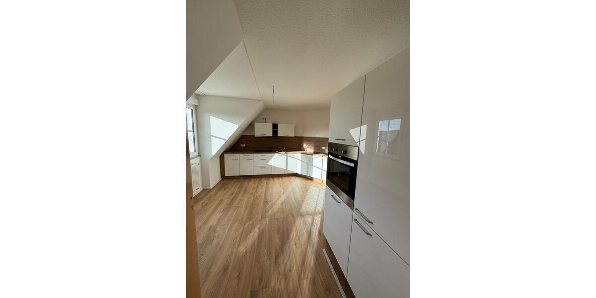 Etagenwohnung Langensendelbach - 2 Zimmer, 65 m&sup2;, 750&euro; | Angebot:27609836