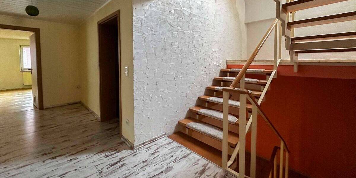 Einfamilienhaus Wilhermsdorf - 6 Zimmer, 220 m&sup2;, 235.000&euro; | Angebot:26528154