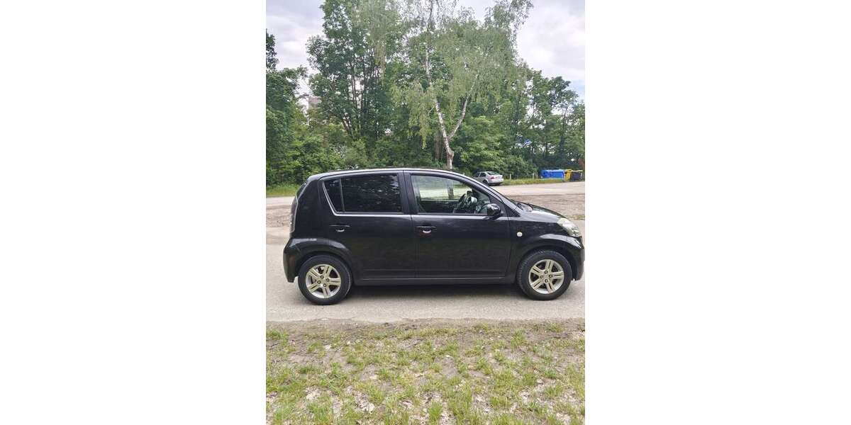 Daihatsu Sirion 185.222 km 2.199 &euro; Nürnberg 90402