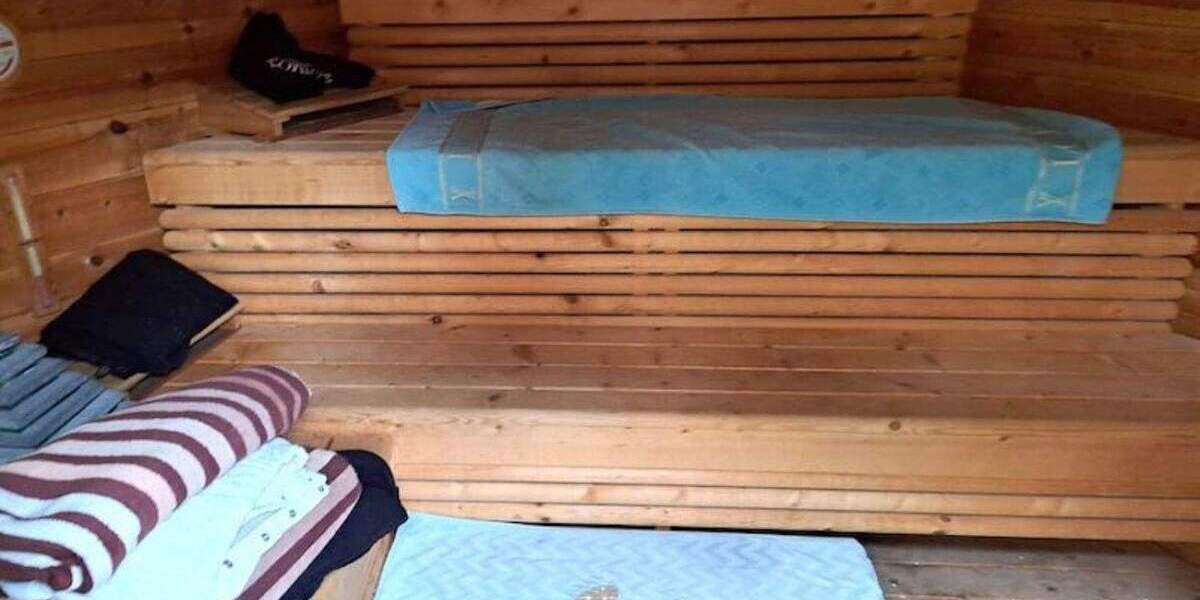 Hier ist nichts von der Stange - einmalige Gelegenheit auf Neubauniveau mit herrlicher Dachterrasse 4 zimmer