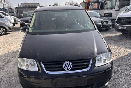 VW Touran 320.000 km 900 &euro; Nürnberg 90441