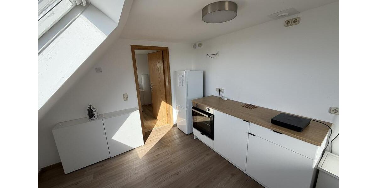Dachgeschoßwohnung Heßdorf - 3 Zimmer, 70 m&sup2;, 690&euro; | Angebot:27622519