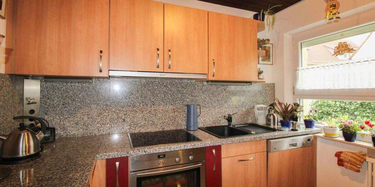 ***Ideal für Paare mit Homeoffice*** Kleines Einfamilienhaus in TOP-Lage von Nürnberg-Fischbach! 4 zimmer